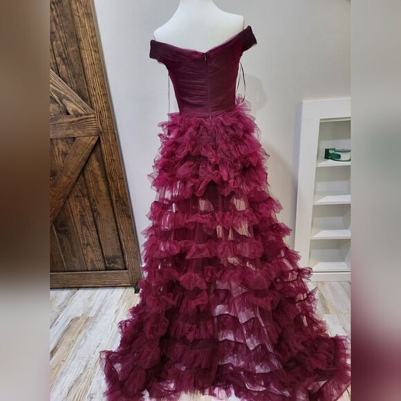 La Femme 28804 Off-Shoulder Tiered Ruffle A-Line Dress NWT size 6 Berry - Picture 4 of 5